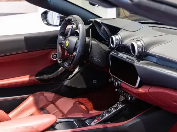 FERRARI Portofino M