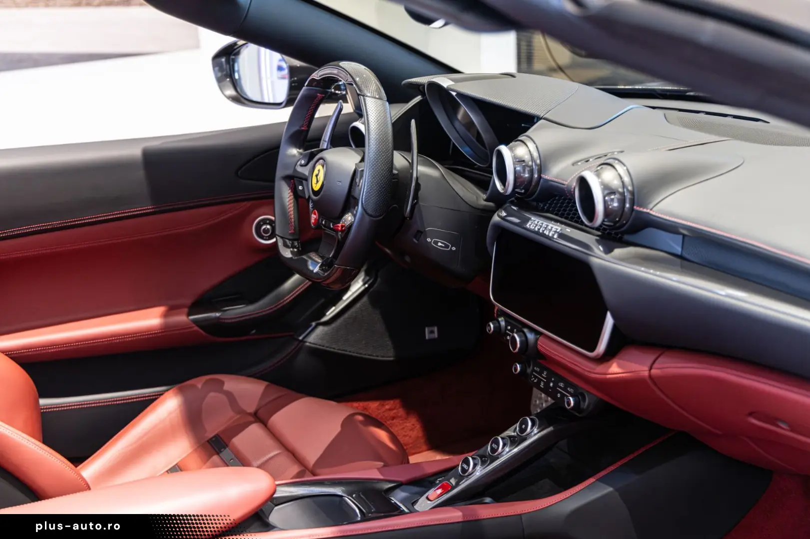 FERRARI Portofino M