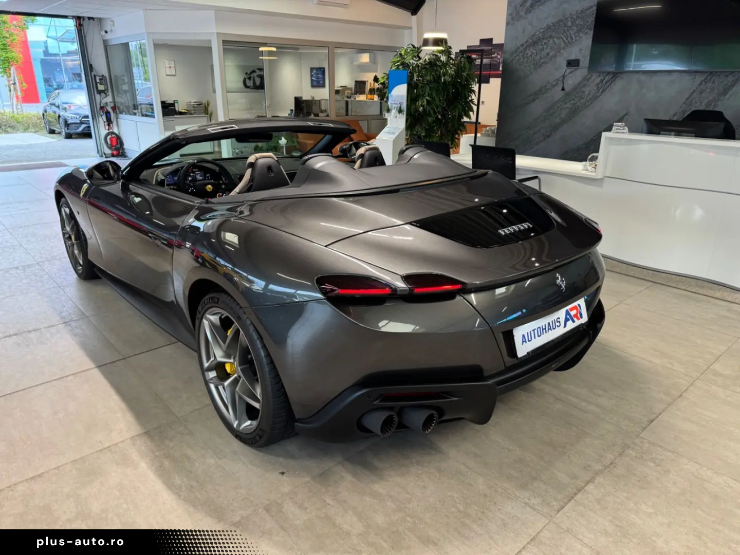 FERRARI Roma V8 Spider 360 Kamera Matrix JBL MY 2025