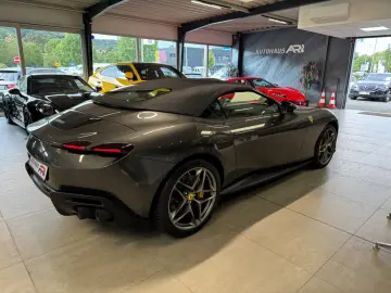 FERRARI Roma V8 Spider 360 Kamera Matrix JBL MY 2025