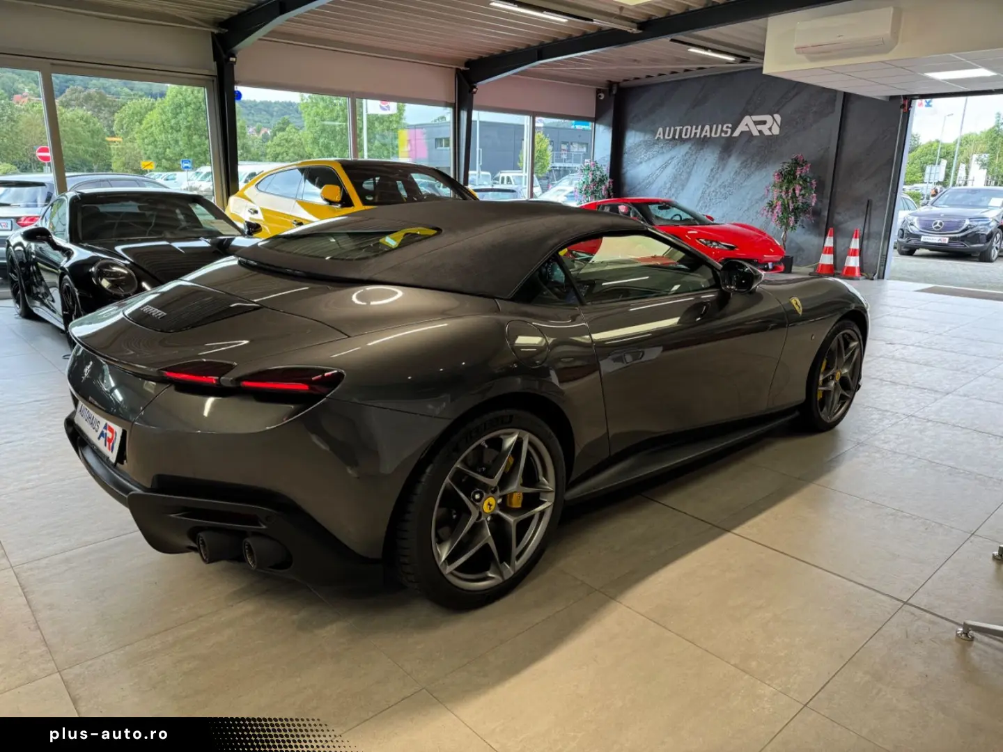 FERRARI Roma V8 Spider 360 Kamera Matrix JBL MY 2025