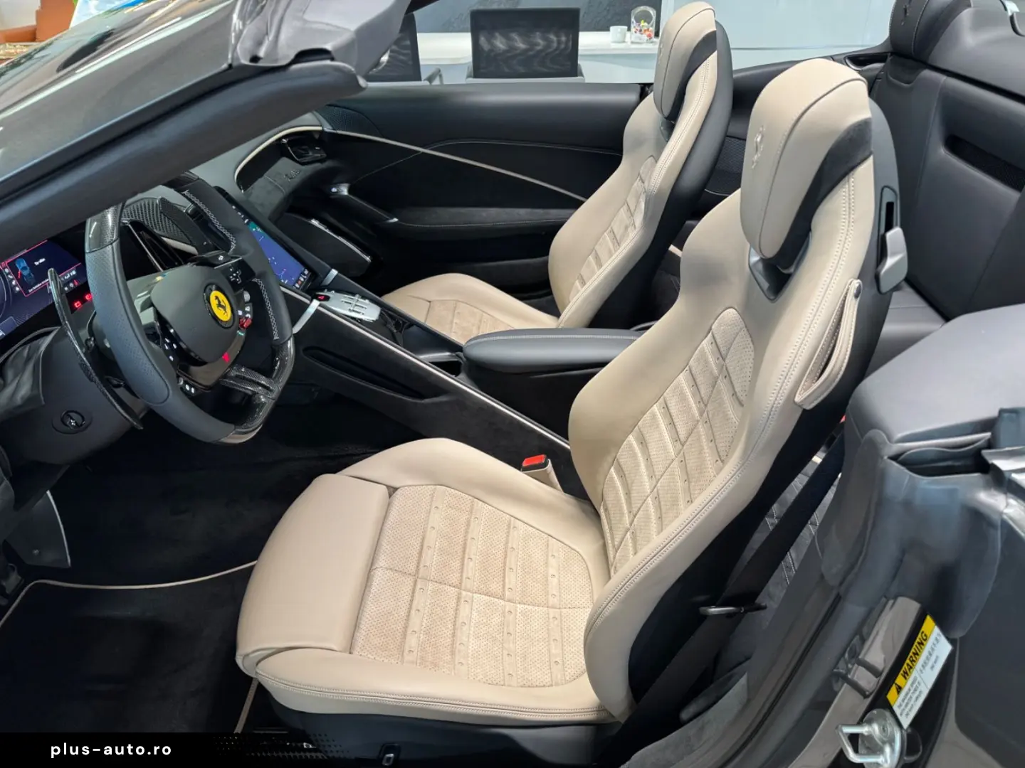 FERRARI Roma V8 Spider 360 Kamera Matrix JBL MY 2025