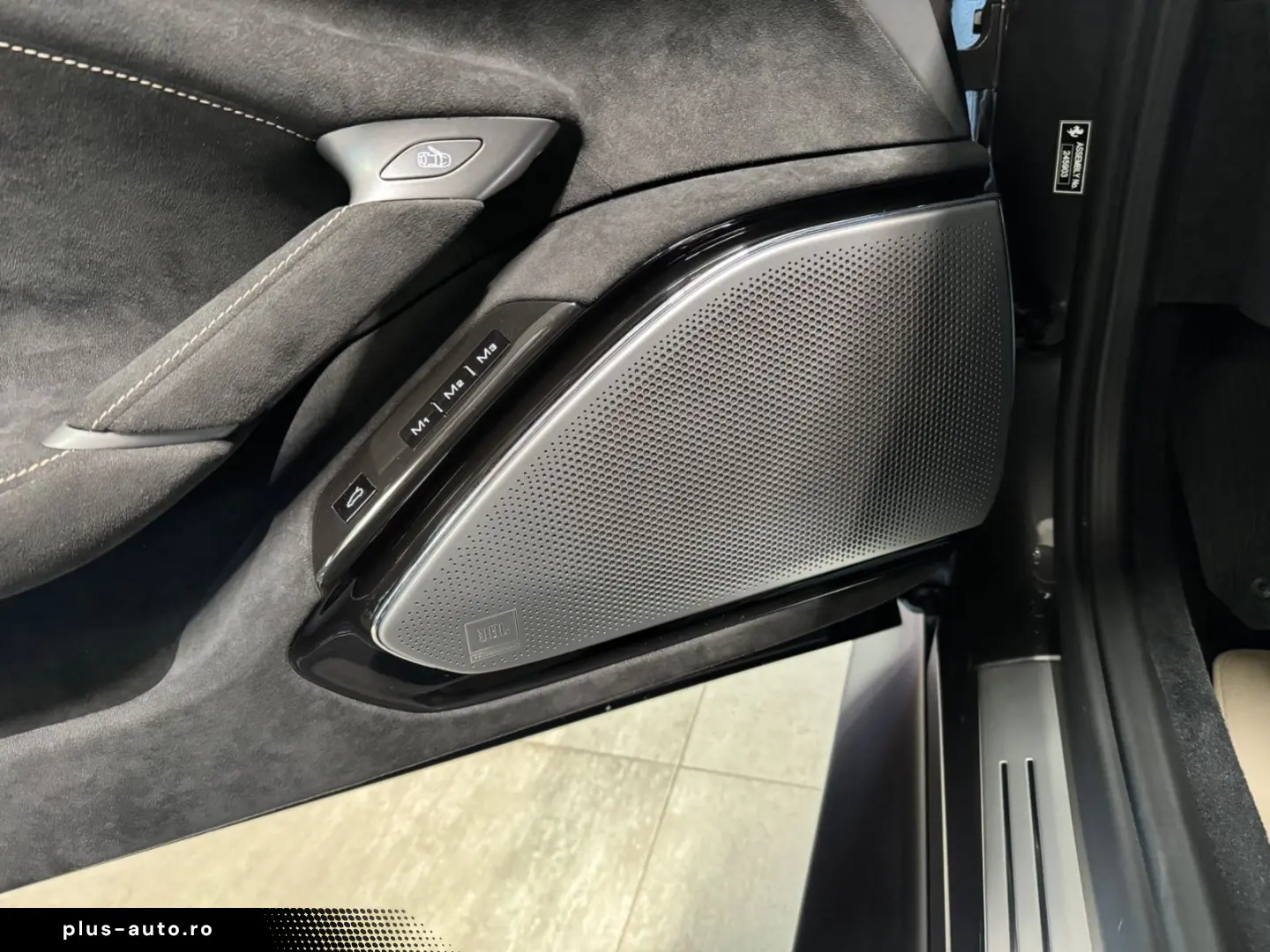 FERRARI Roma V8 Spider 360 Kamera Matrix JBL MY 2025