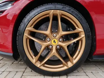 FERRARI Roma 3.9 T V8 Spider DCT
