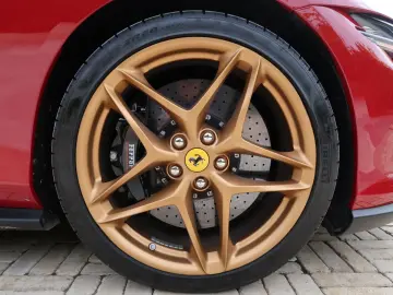 FERRARI Roma 3.9 T V8 Spider DCT