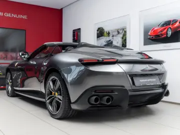 FERRARI Roma Spider 3.9 T V8 DCT