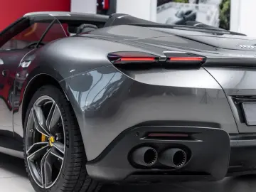 FERRARI Roma Spider 3.9 T V8 DCT