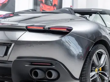 FERRARI Roma Spider 3.9 T V8 DCT