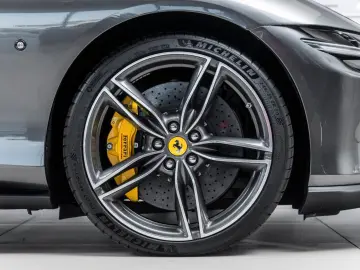 FERRARI Roma Spider 3.9 T V8 DCT