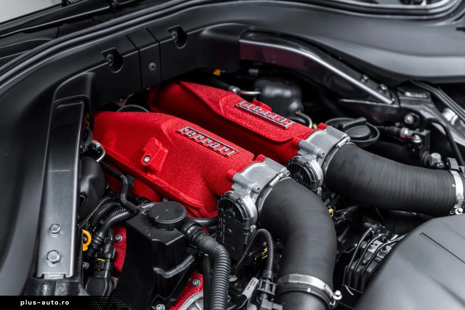 FERRARI Roma Spider 3.9 T V8 DCT
