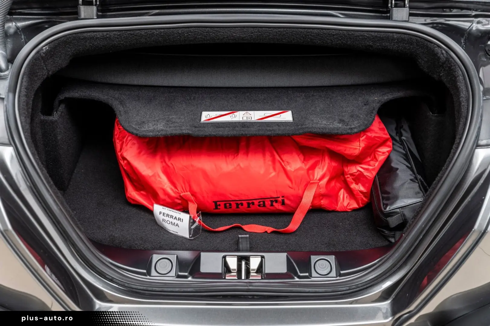 FERRARI Roma Spider 3.9 T V8 DCT