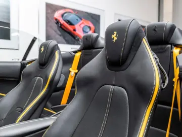 FERRARI Roma Spider 3.9 T V8 DCT