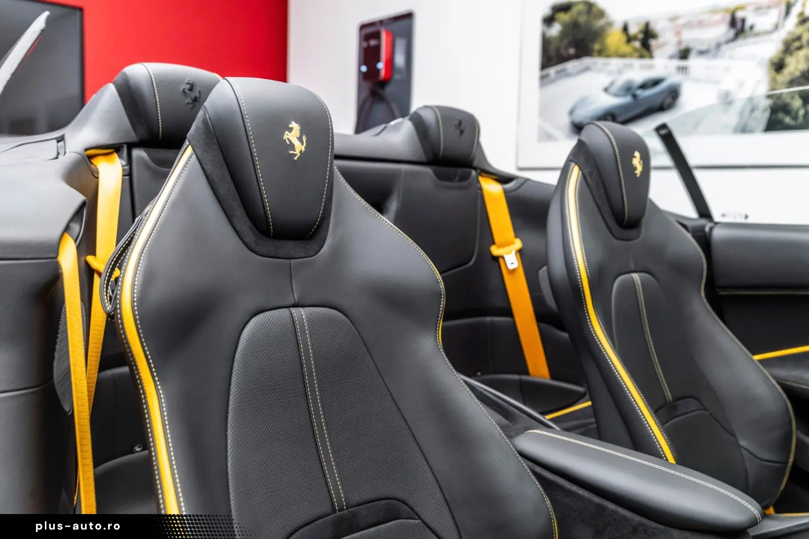 FERRARI Roma Spider 3.9 T V8 DCT