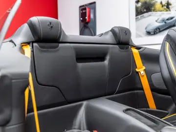 FERRARI Roma Spider 3.9 T V8 DCT