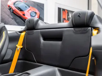FERRARI Roma Spider 3.9 T V8 DCT