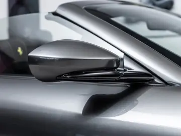 FERRARI Roma Spider 3.9 T V8 DCT