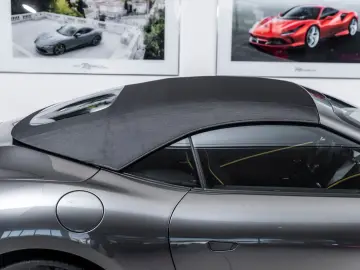 FERRARI Roma Spider 3.9 T V8 DCT