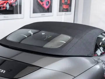 FERRARI Roma Spider 3.9 T V8 DCT