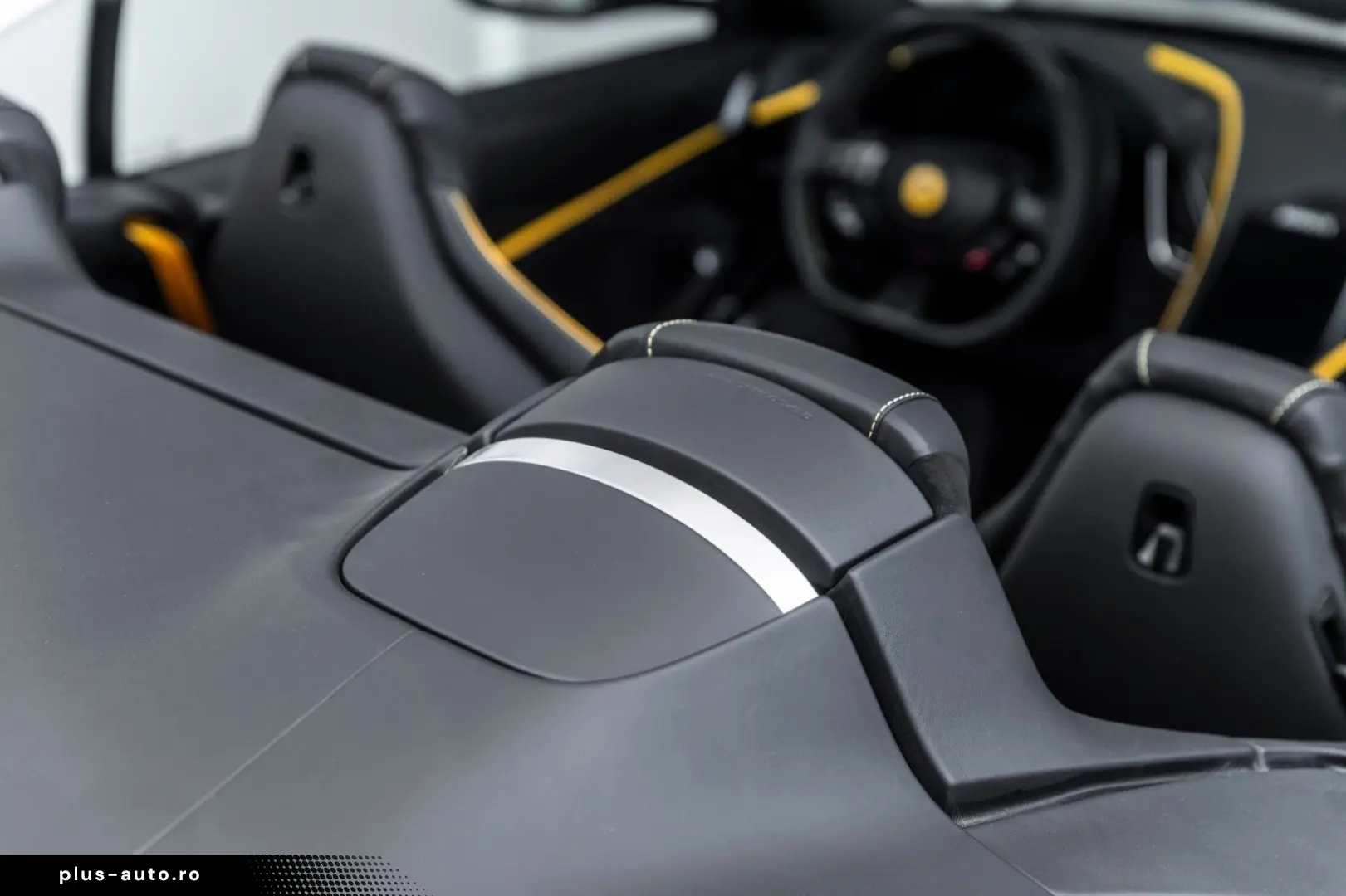 FERRARI Roma Spider 3.9 T V8 DCT