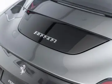FERRARI Roma Spider 3.9 T V8 DCT
