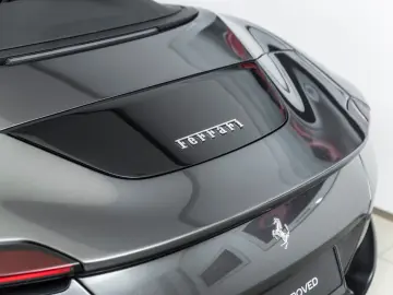 FERRARI Roma Spider 3.9 T V8 DCT