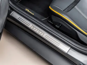 FERRARI Roma Spider 3.9 T V8 DCT