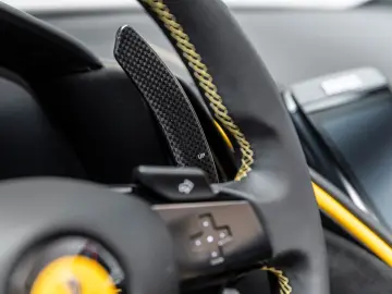 FERRARI Roma Spider 3.9 T V8 DCT