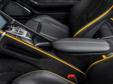 FERRARI Roma Spider 3.9 T V8 DCT
