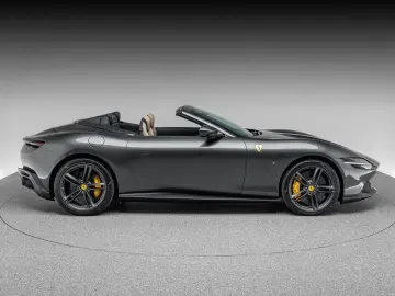 FERRARI Roma Spider