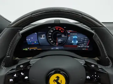 FERRARI Roma Spider