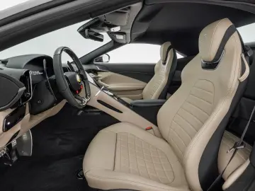 FERRARI Roma Spider