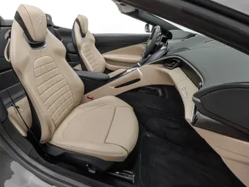 FERRARI Roma Spider