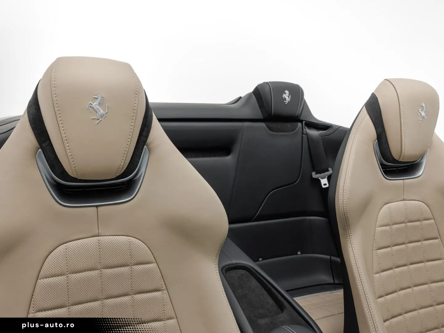 FERRARI Roma Spider