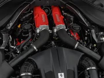FERRARI Roma Spider