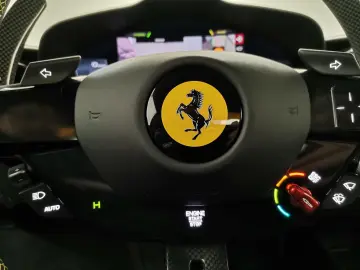 FERRARI 296 GTS Lift SURROUND VIEW RACING-SPORTSITZE