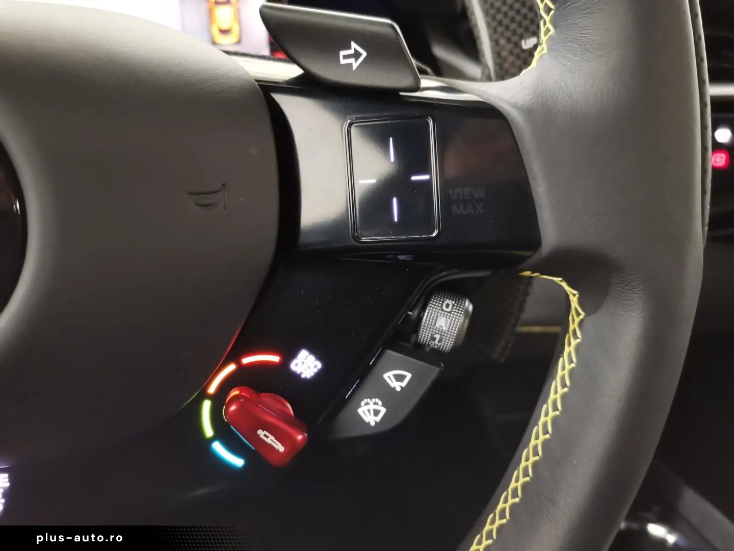 FERRARI 296 GTS Lift SURROUND VIEW RACING-SPORTSITZE