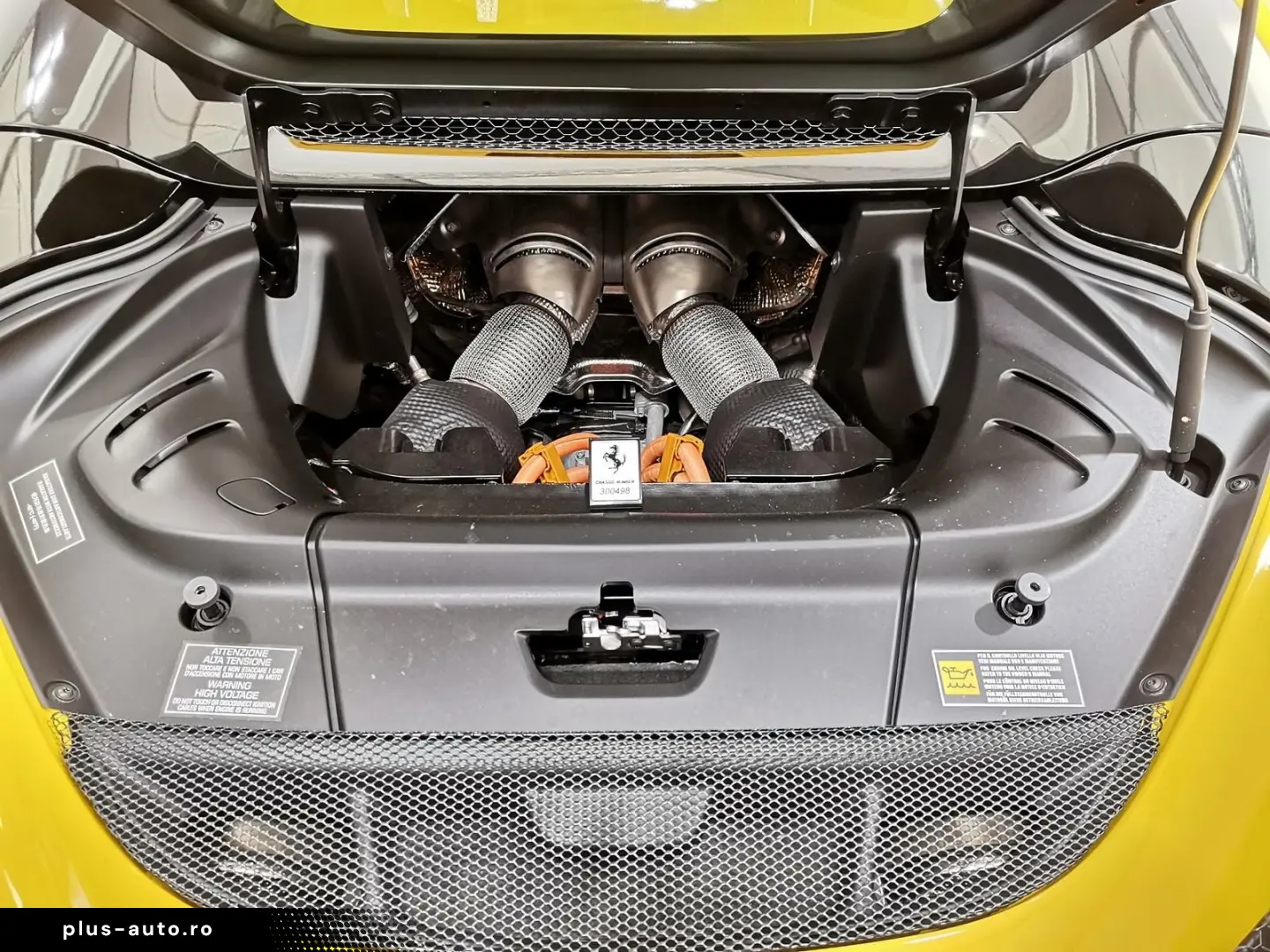 FERRARI 296 GTS Lift SURROUND VIEW RACING-SPORTSITZE