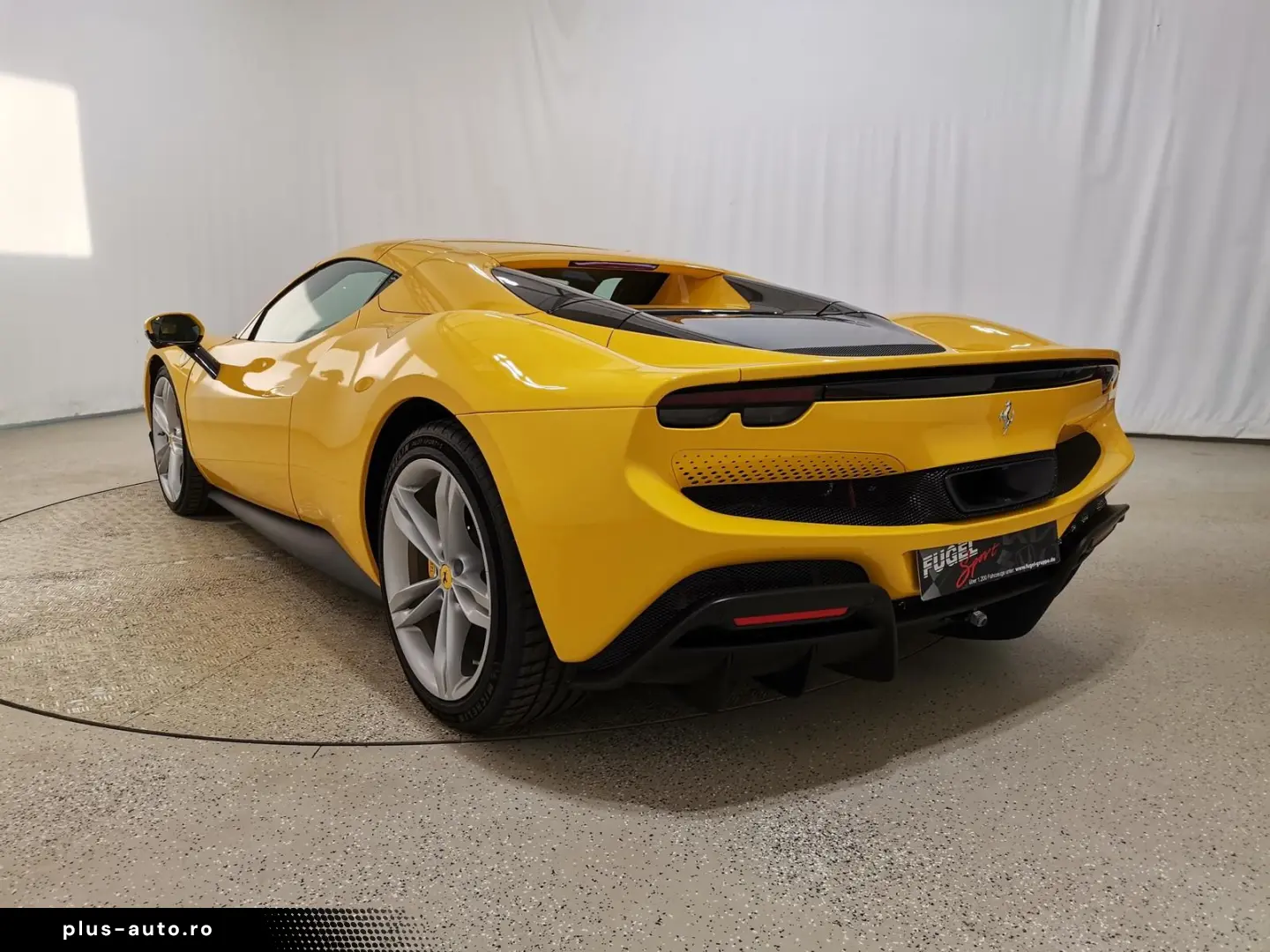 FERRARI 296 GTS Lift SURROUND VIEW RACING-SPORTSITZE