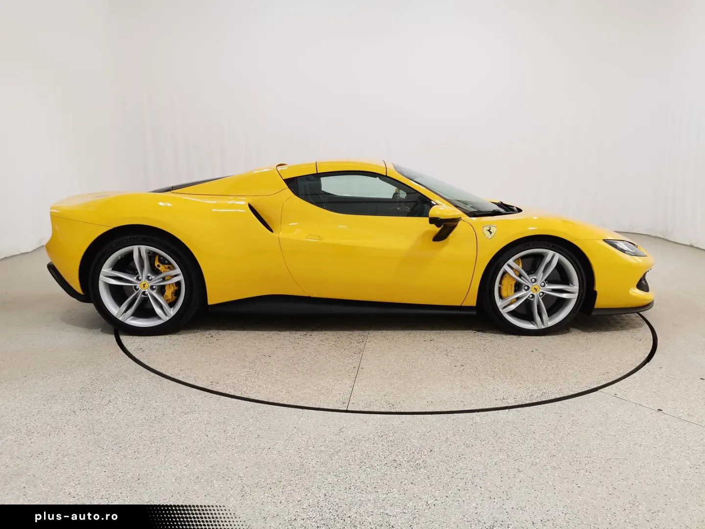 FERRARI 296 GTS Lift SURROUND VIEW RACING-SPORTSITZE