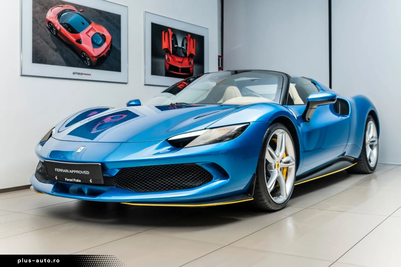 FERRARI 296 GTS   Blu Corsa