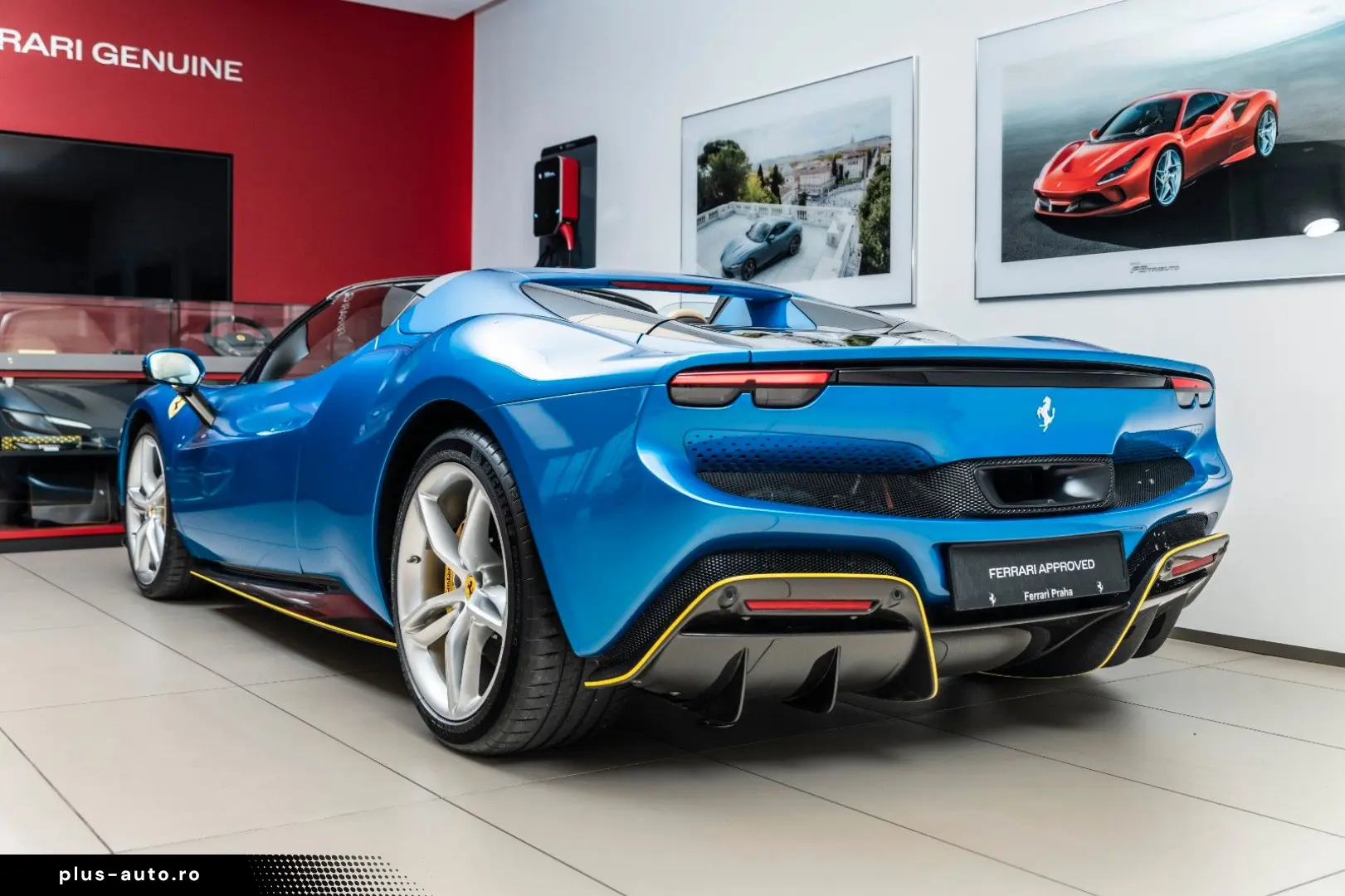 FERRARI 296 GTS   Blu Corsa