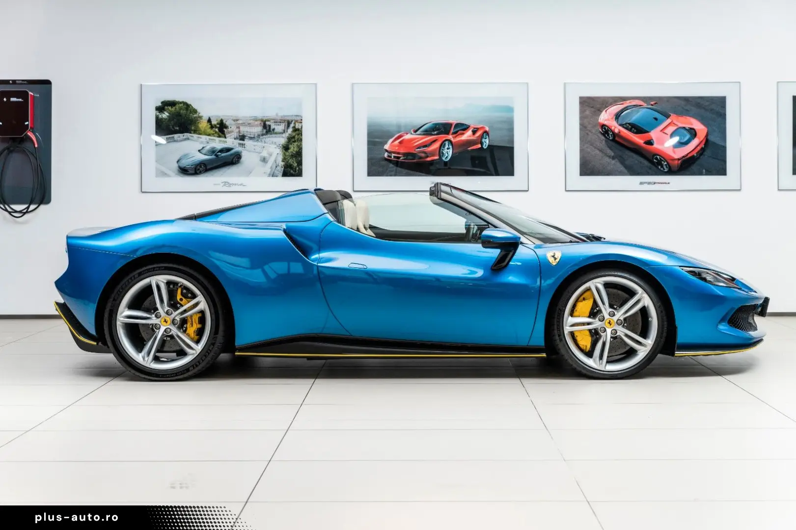 FERRARI 296 GTS   Blu Corsa