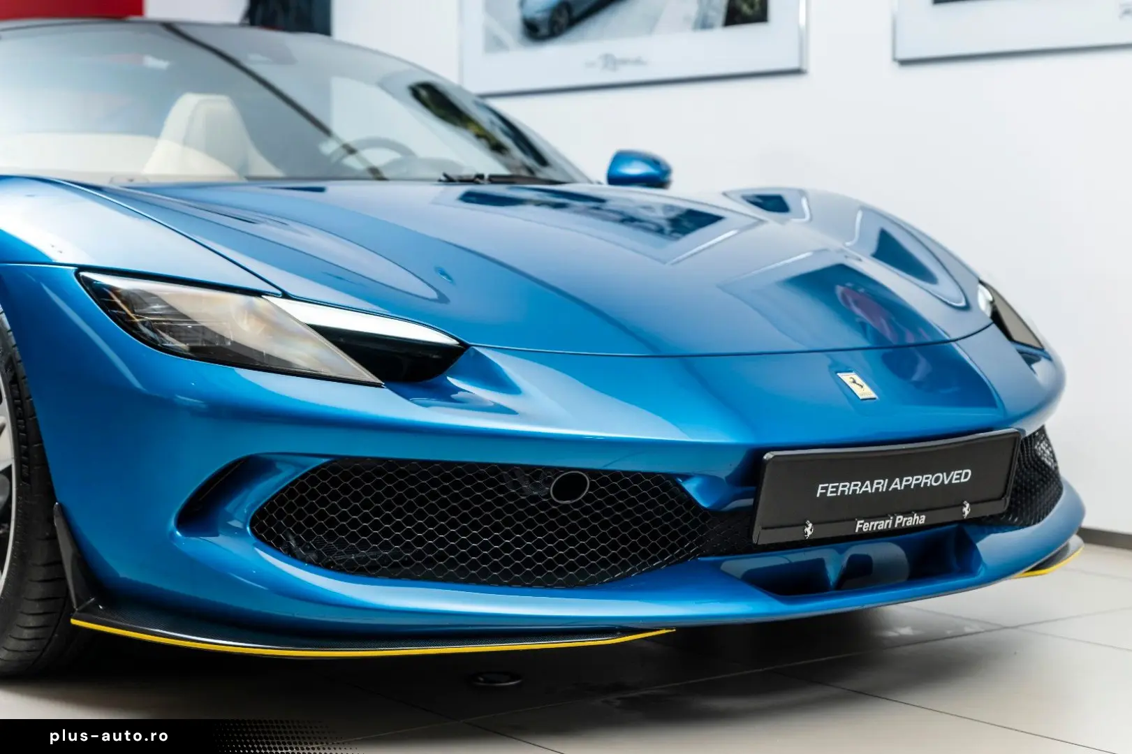 FERRARI 296 GTS   Blu Corsa