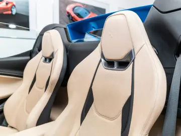 FERRARI 296 GTS   Blu Corsa