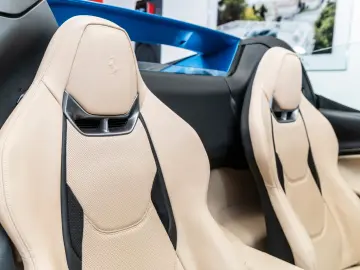 FERRARI 296 GTS   Blu Corsa