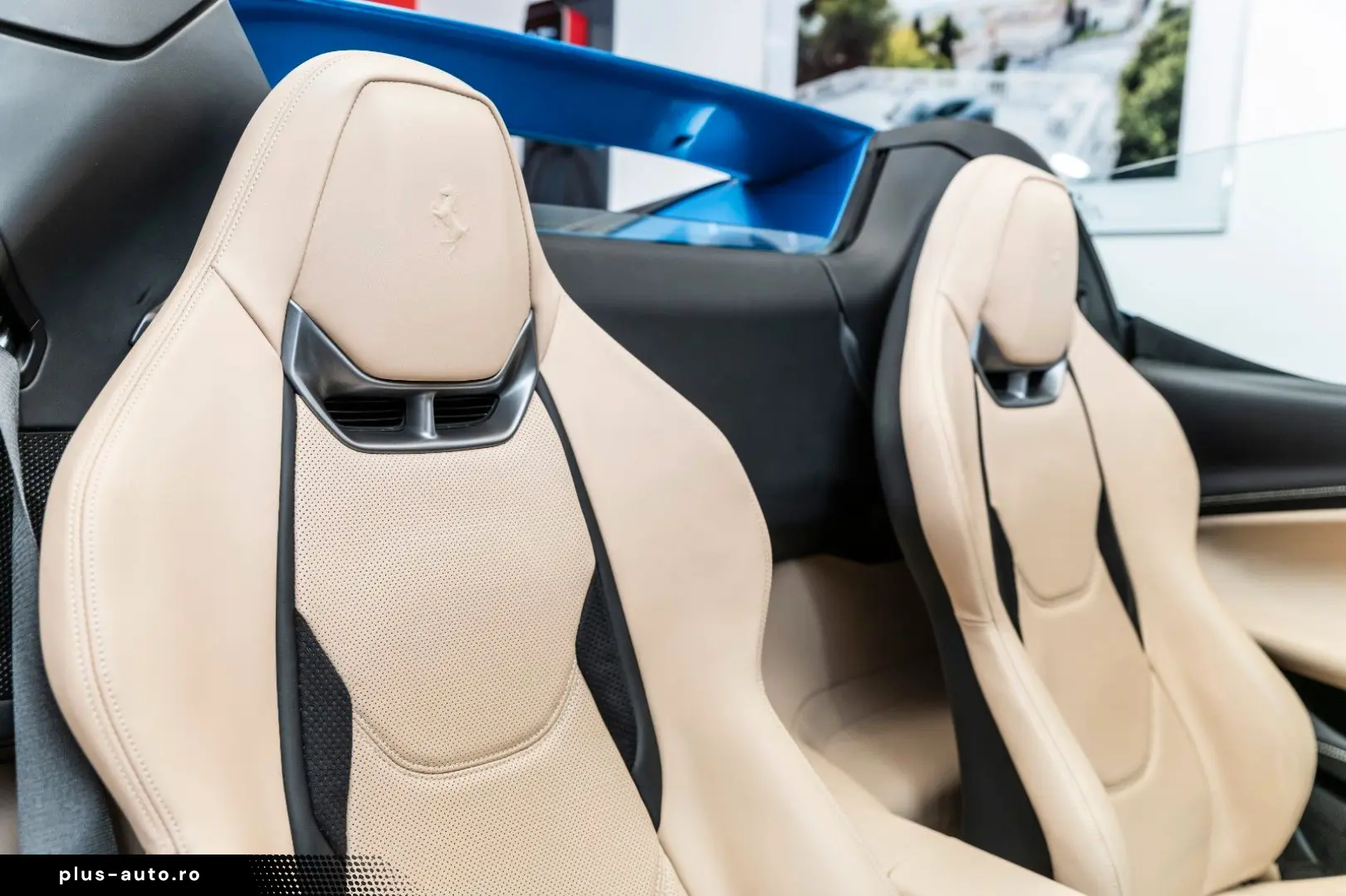 FERRARI 296 GTS   Blu Corsa