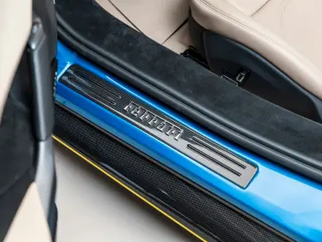 FERRARI 296 GTS   Blu Corsa