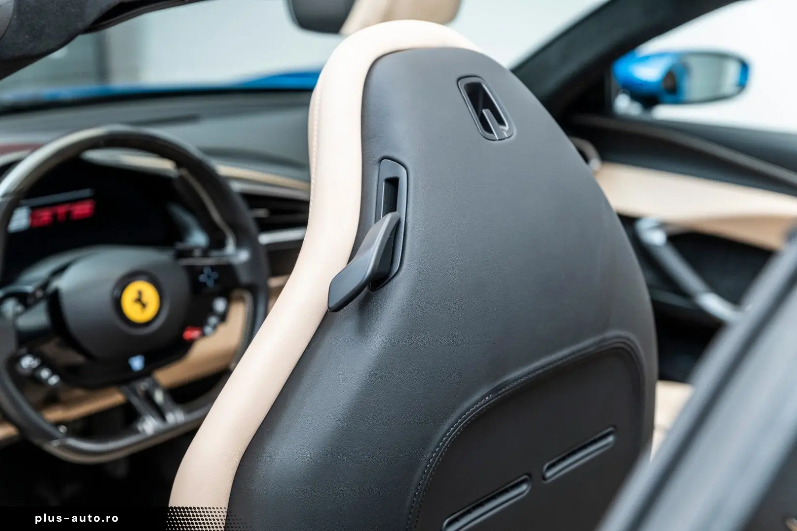 FERRARI 296 GTS   Blu Corsa