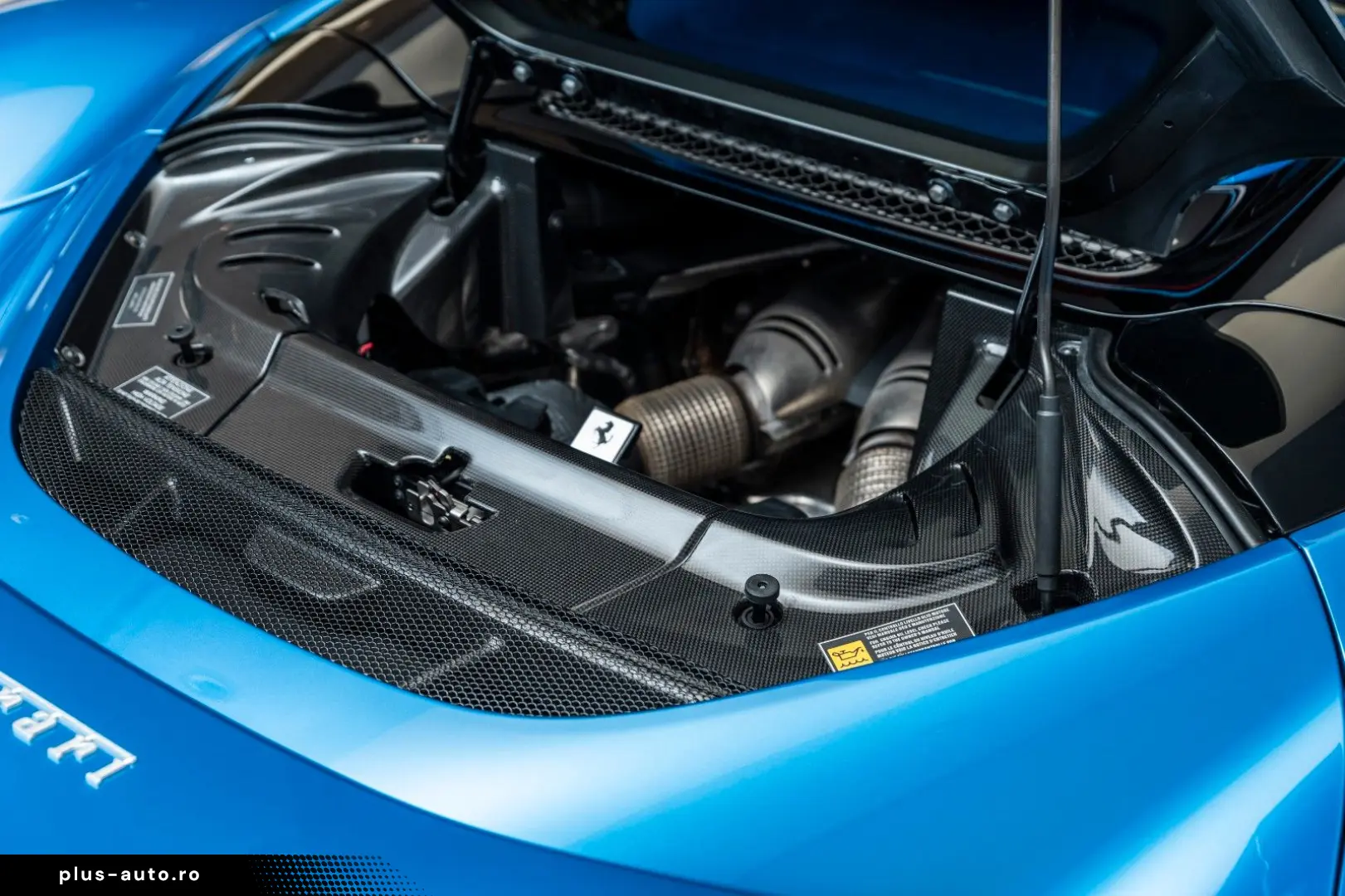 FERRARI 296 GTS   Blu Corsa