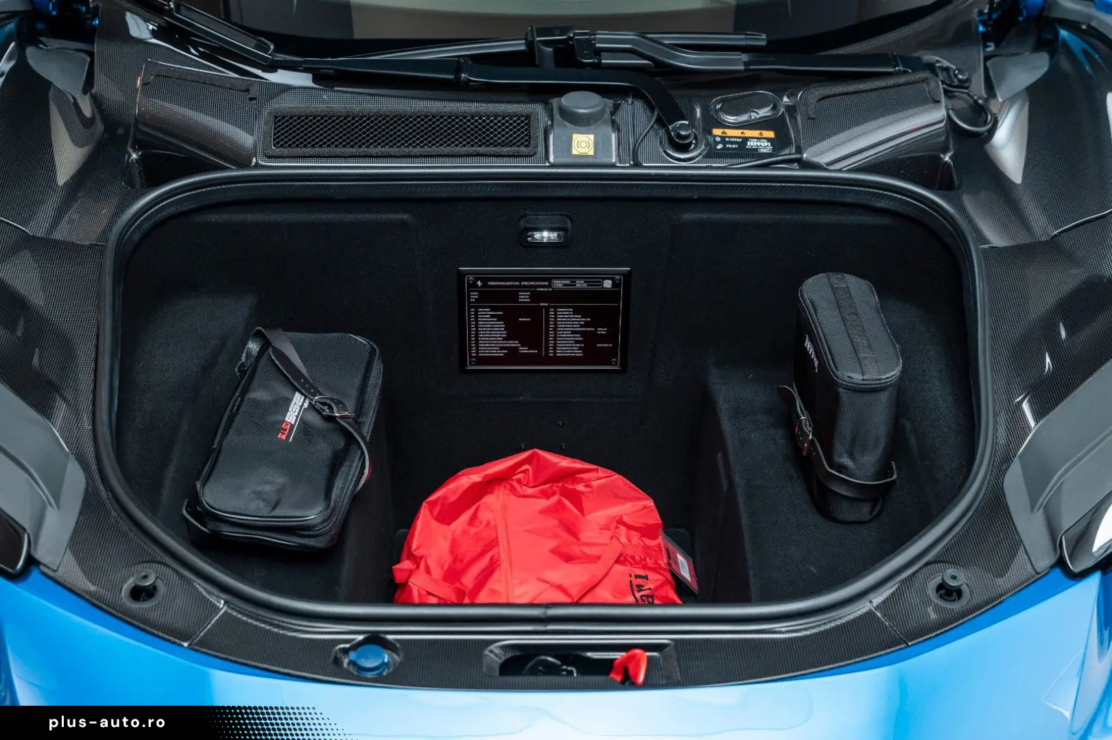 FERRARI 296 GTS   Blu Corsa